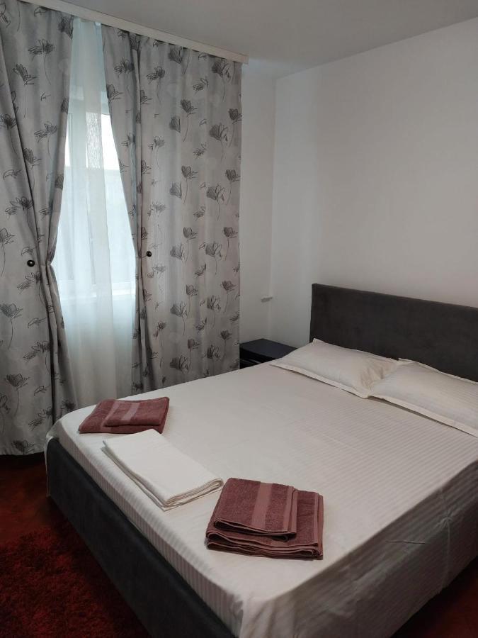 Apartamentdecebal Appartamento Constanţa Esterno foto