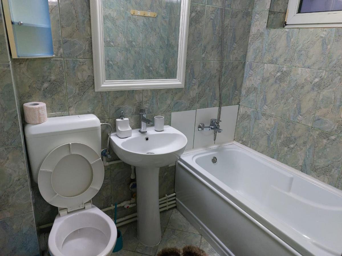 Apartamentdecebal Appartamento Constanţa Esterno foto