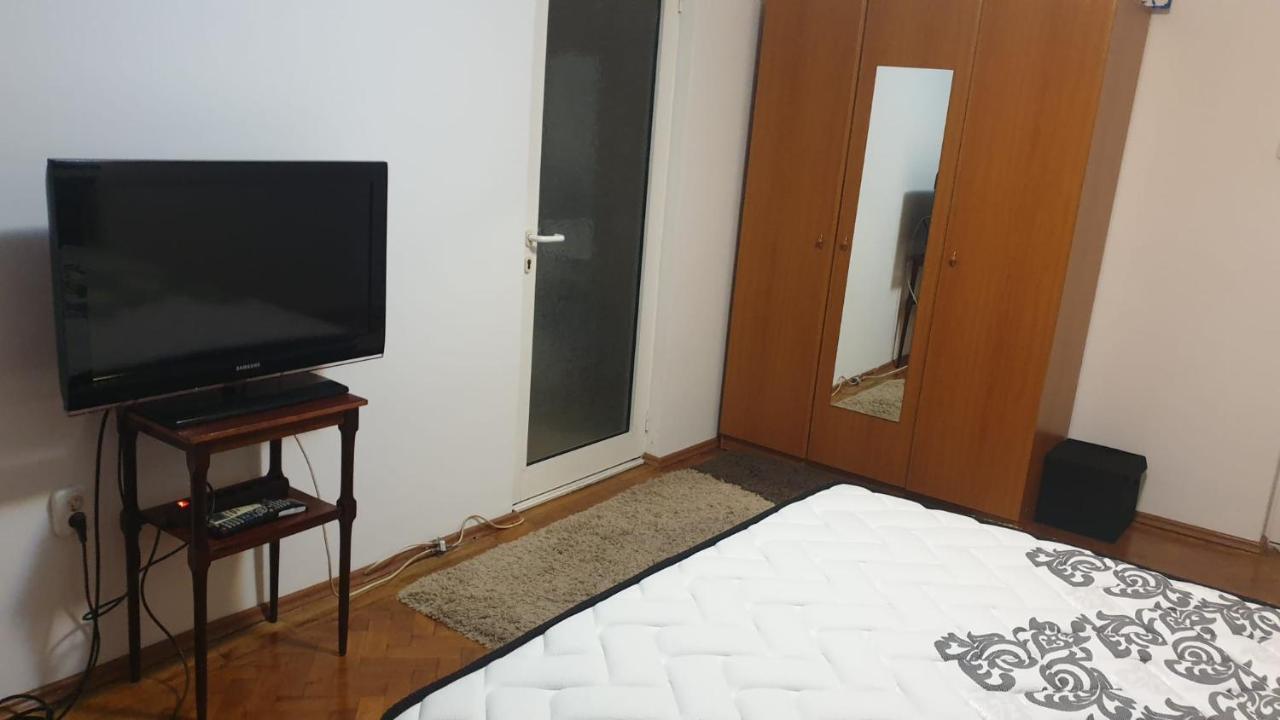 Apartamentdecebal Appartamento Constanţa Esterno foto